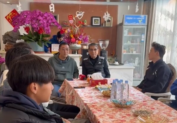  徐根寶寄語申花球員：世界杯出線才是硬道理，要為國家隊爭取榮譽(yù)