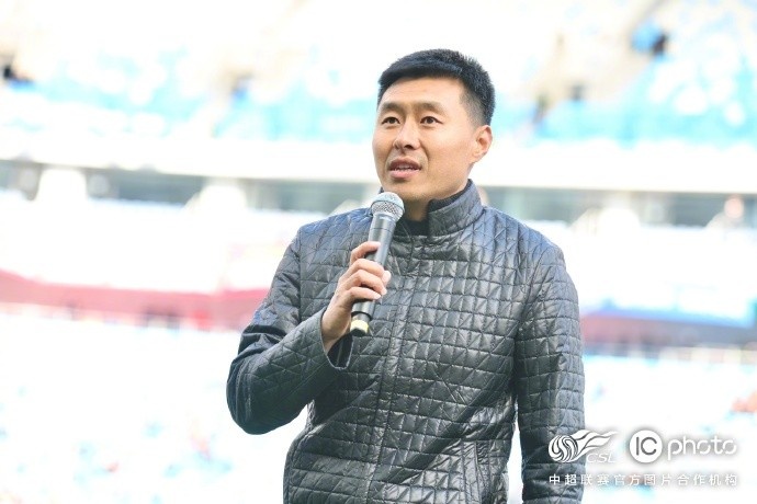  感謝姜寧和劉震理為中國足球、青島足球、青島海牛做出的貢獻(xiàn)