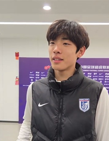  國青歸來上演中超首秀，朱鵬宇：感覺很好，場上大哥們很支持我
