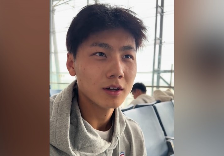  為何半場過后不久被換下？毛偉杰：兩條腿特別緊，李導(dǎo)怕我受傷